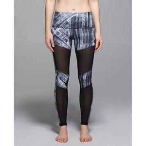 Lululemon Hot To Street Pants Heat Wave White/Black Leggings Size 6